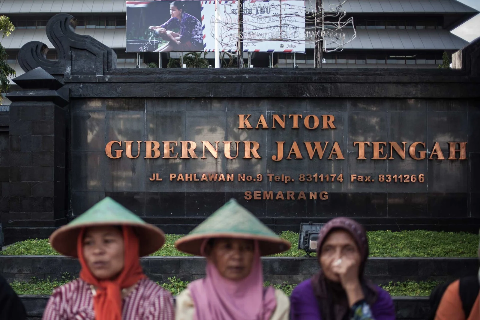 Standing for Kendeng